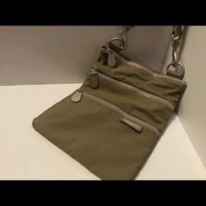 Bagallini handbag